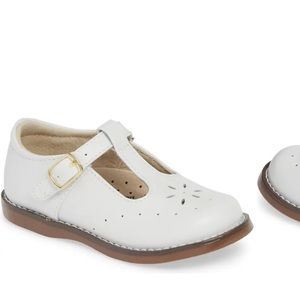 Sherry Mary Jane
FOOTMATES